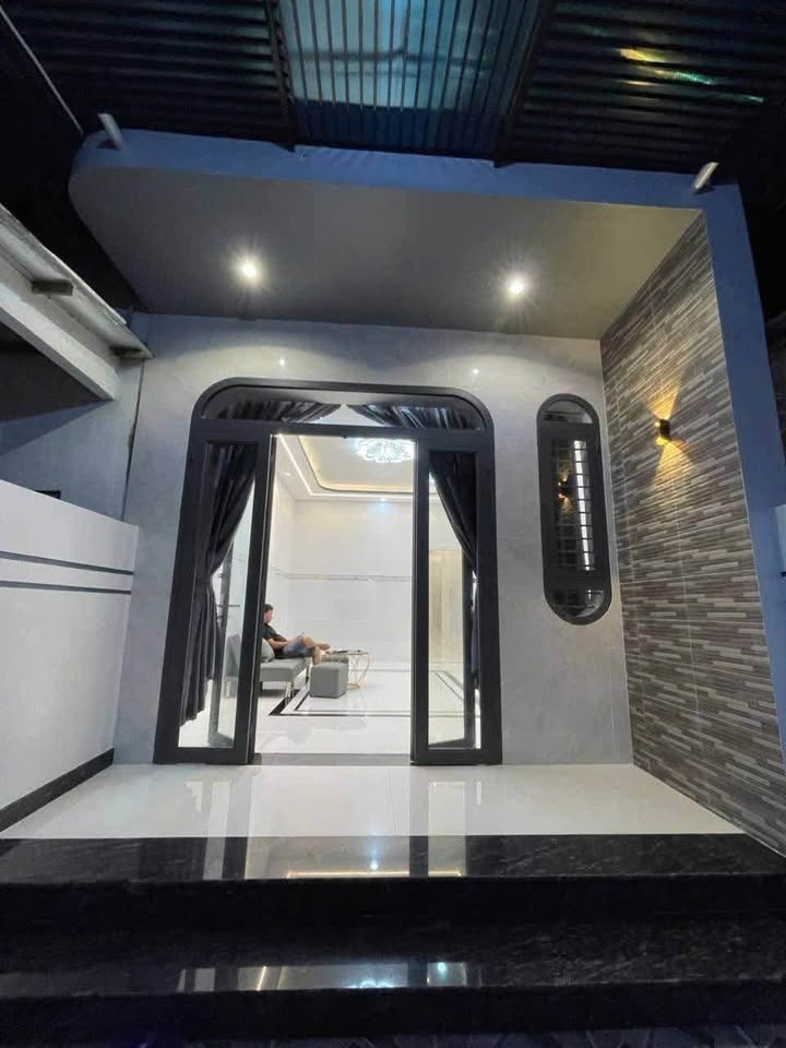 Nhà phố Hòa Thành, Tây Ninh 116m² giá 1.25 tỷ - Nhà mới hoàn thiện, sẵn sàng vào ở!