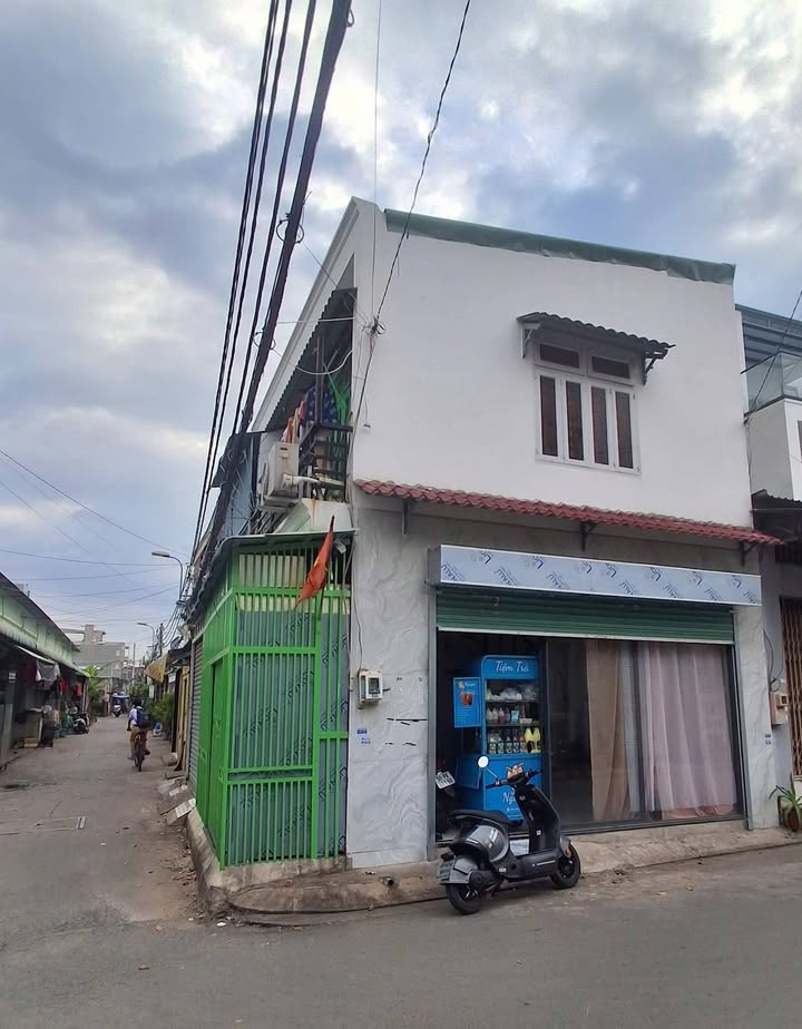 Nhà mặt tiền Hiệp Thành, Quận 12 - 30m² chỉ 5.5 triệu/tháng - Cơ hội kinh doanh tuyệt vời!