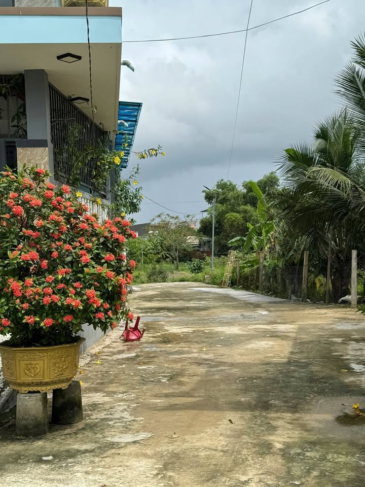 Lô đất kiệt 5m tại thôn La Bông, Hòa Tiến 121m² giá 1.19 tỷ - Cơ hội đầu tư tuyệt vời!