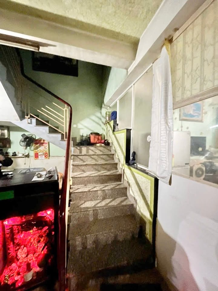 Nhà 4 Tầng 02 Mặt Tiền Vỹ Dạ 159m² giá 7.1 Tỷ - Cơ hội đầu tư hấp dẫn!