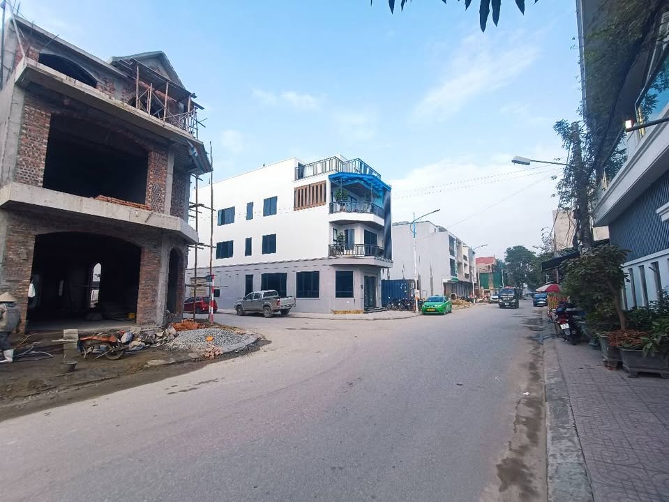 Đất kinh doanh mặt đường Nguyễn Phùng Thời 134,9m² giá 5,3 tỷ - Vị trí vàng cho đầu tư!