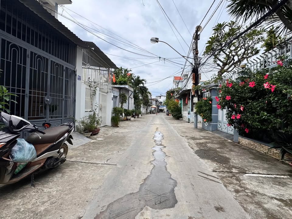 Nhà cấp 4 có gác lửng đường Trường Sơn, Vĩnh Trường 80m² giá 5.6 tỷ - An ninh, yên tĩnh!