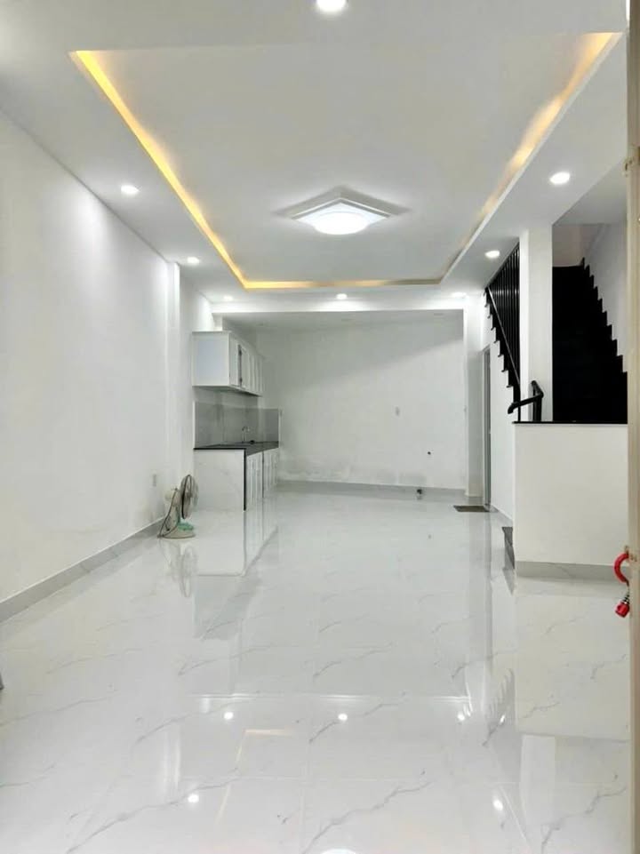 Nhà 2 Tầng Hoàng Hữu Nam 95m² giá 5.1 tỷ - Dòng tiền ổn định 11 triệu/tháng!