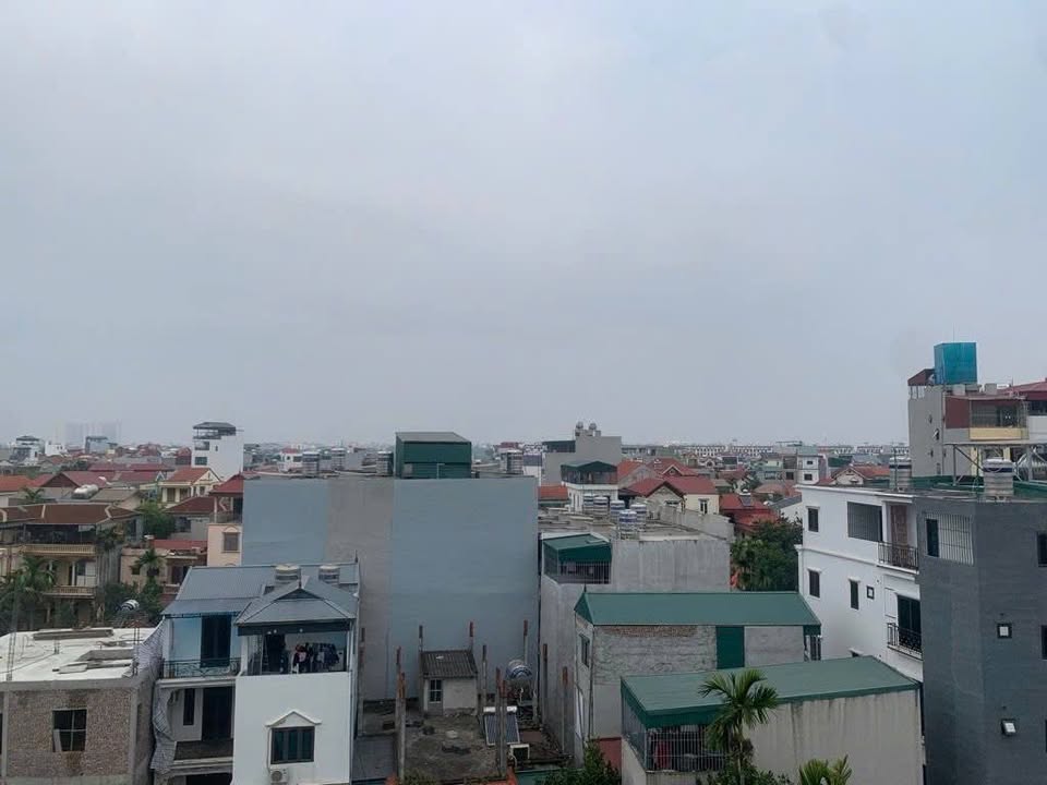 Nhà 6 tầng Kim Chung 60m² giá 8 tỷ - Sẵn sàng vào ở ngay với thang máy!