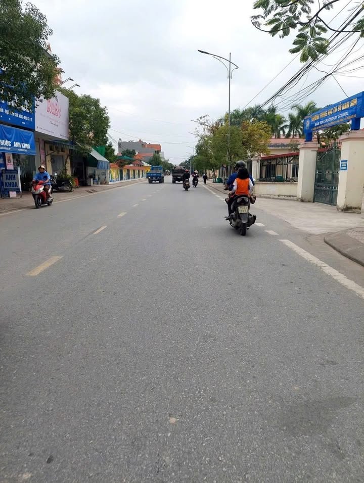 Đất nền Nam Sơn, An Dương 87m² giá 4.8 tỷ - Kinh doanh sầm uất!