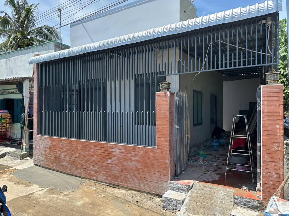 Nhà mới xây tại Liên Hương, Tuy Phong 70m² giá 900 triệu - Sẵn sàng vào ở ngay!