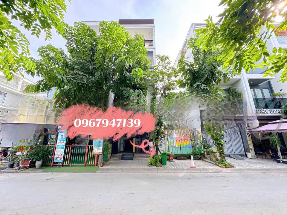 Bán nhà phố mặt tiền đường số KDC Belleza Quận 7 72m² giá 12.8 tỷ - Sổ hồng riêng, thương lượng