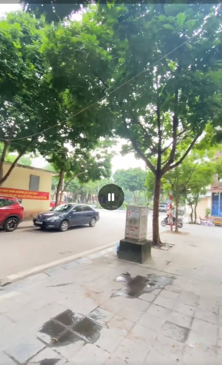 Nhà nguyên căn TĐC Phố Trạm Long Biên 60m² giá 14 triệu - Phù hợp cho văn phòng!