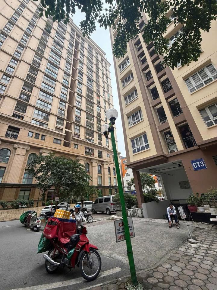 Căn hộ CT3 Hoàng Cầu, Đống Đa 60m² - Giá chỉ 6 tỷ - Sẵn sàng vào ở!