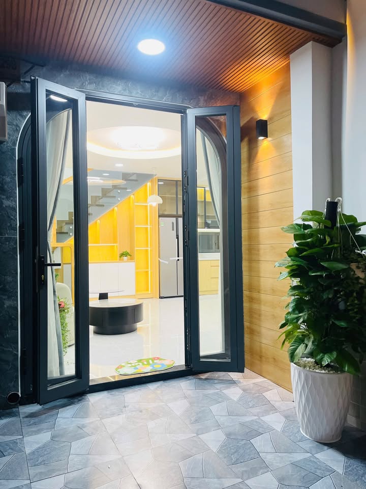 Nhà phố Phan Văn Trị, Bình Thạnh 44m² giá 6 tỷ - Vị trí đắc địa gần chợ