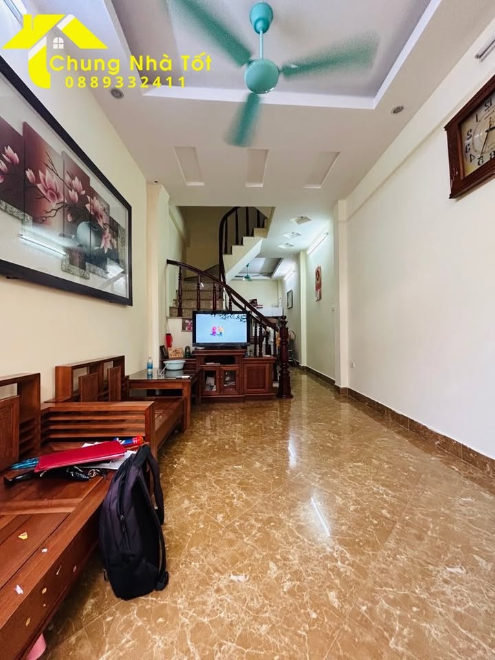 Bán nhà Thạch Bàn Long Biên 34.9m² giá 6.53 tỷ - Thiết kế 4 tầng thoáng sáng