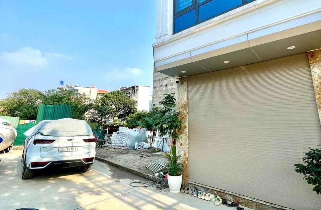 Nhà 5 tầng phố Tu Hoàng 32m² giá 6 tỷ - Ô tô tránh cổng, full nội thất!