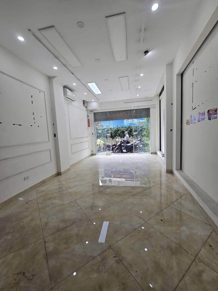 Nhà lô góc 6 tầng Láng Hạ 38m² giá thỏa thuận - Kinh doanh đỉnh cao!