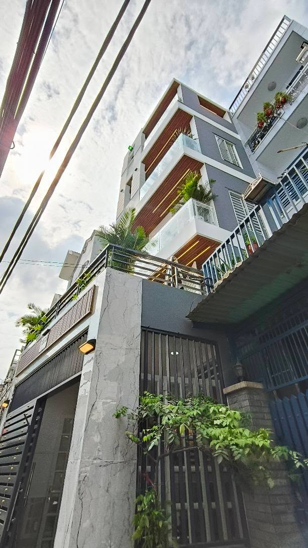 Nhà 21 Quang Trung P8 Gò Vấp 39.6m² giá 7.6 tỷ - Hẻm xe hơi thông thoáng!