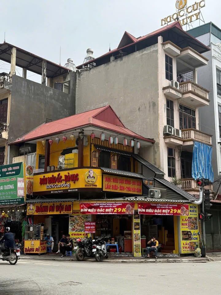 Cho thuê mặt bằng kinh doanh phố Đỗ Quang, Cầu Giấy 80m² - Mặt tiền rộng, vị trí đắc địa!