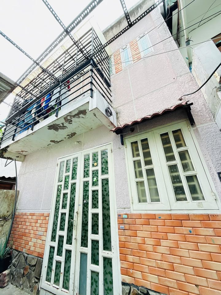 Nhà phố 90/ Bông Sao, P5, Q8 - 22m² giá 2.65 tỷ - Nhà mới, kết cấu sẵn!