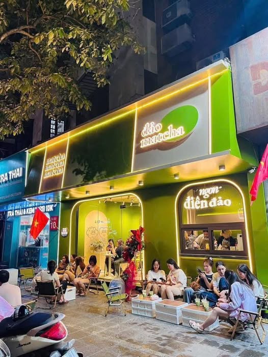 Mặt tiền cho thuê Đường Láng Đống Đa 250m² - Giá chỉ 65 triệu/tháng