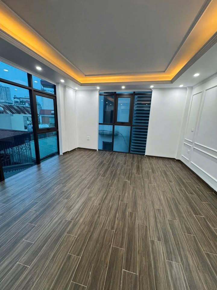 Nhà phố cho thuê Vạn Bảo, Ba Đình 50m² giá 28 triệu - Phù hợp kinh doanh và ở ngay!