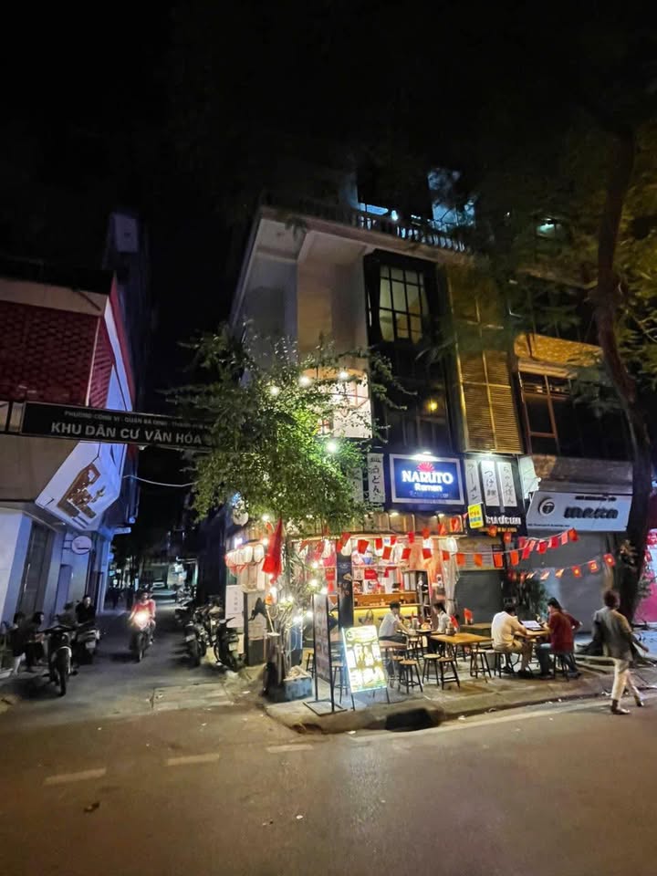 Mặt bằng kinh doanh cho thuê tại quận Ba Đình 70m² - Lô góc đắc địa, giá chỉ 80 triệu/tháng!