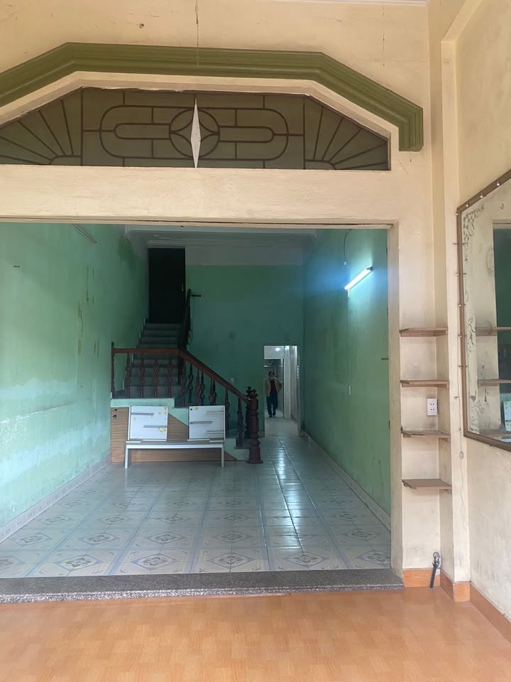 Nhà cho thuê mặt đường Chiêu Chinh, Kiến An 120m² giá 4 triệu - Phù hợp ở và kinh doanh!