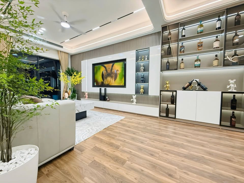 Căn hộ Discovery Cầu Giấy 210m² giá tốt - Nội thất full đẹp, vào ở ngay!