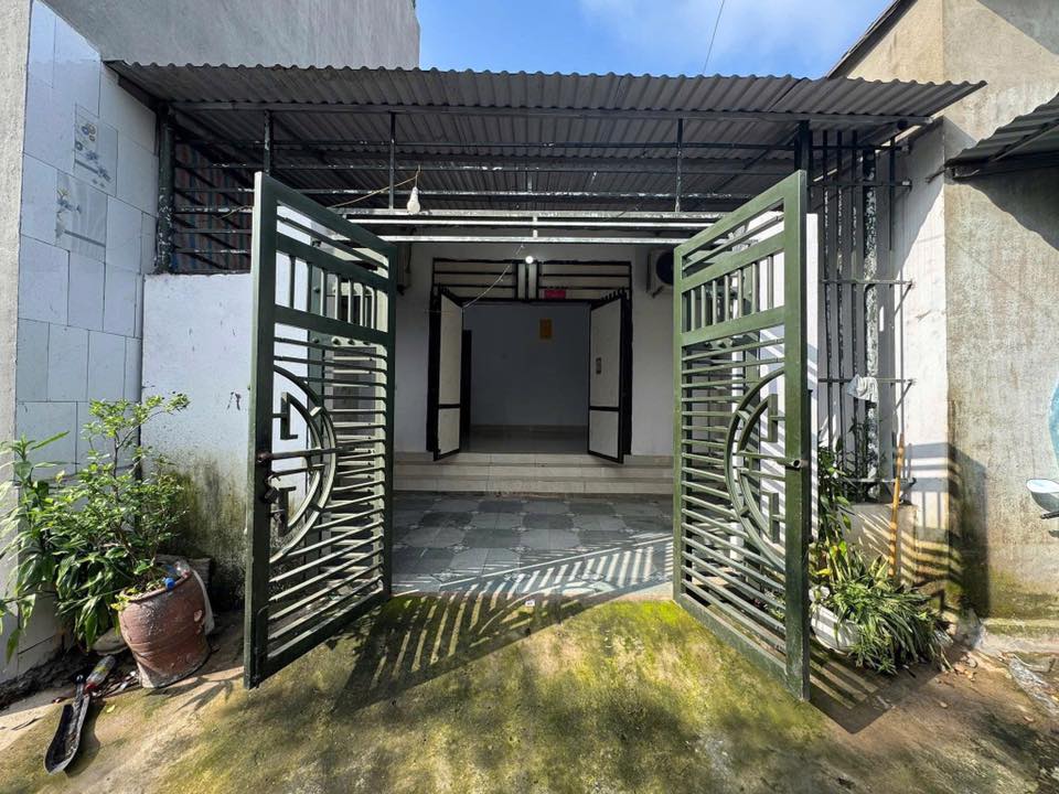 Nhà cấp 4 Nông Trang, Việt Trì 87m² giá 2.1 tỷ - Dân cư đông đúc, gần bệnh viện!