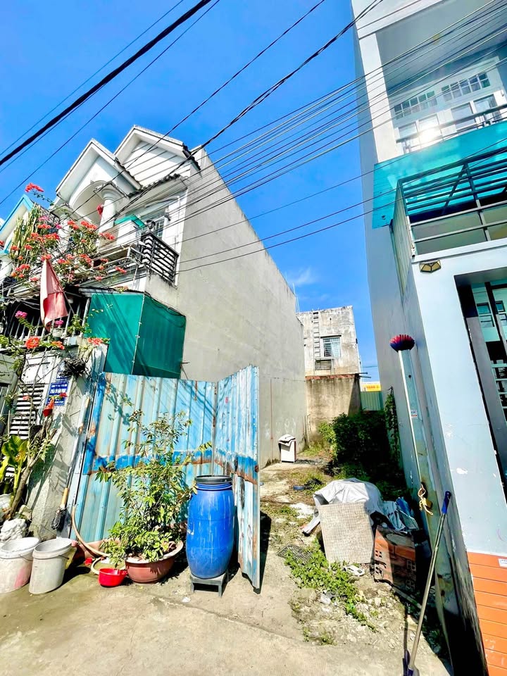 Đất nền đường Thạnh Lộc 29, An Phú Đông, 51m² - Giá chỉ 3.95 tỷ!