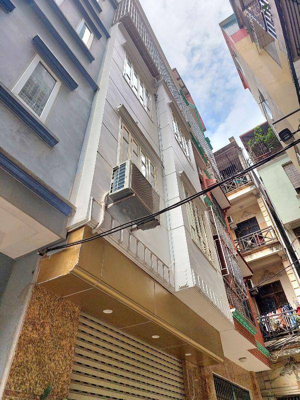 Nhà phố Hoàng Quốc Việt, Cầu Giấy 45m² giá thỏa thuận - Nhà mới ở ngay, đầy đủ nội thất!