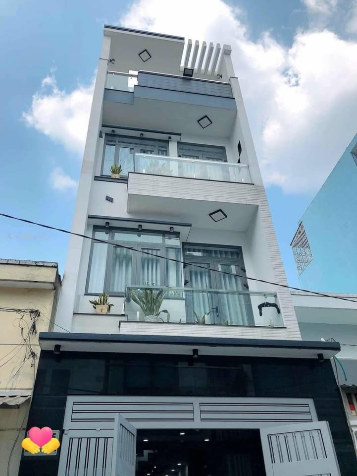 Nhà riêng quận Phú Nhuận 49m² giá 7 tỷ - Đất vuông vức, hoàn công đầy đủ!