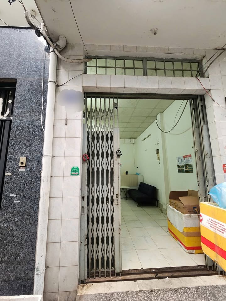Nhà cấp 4 đường Hòa Hảo, Q10, 37m² giá 5.5 tỷ - Kinh doanh thuận lợi!