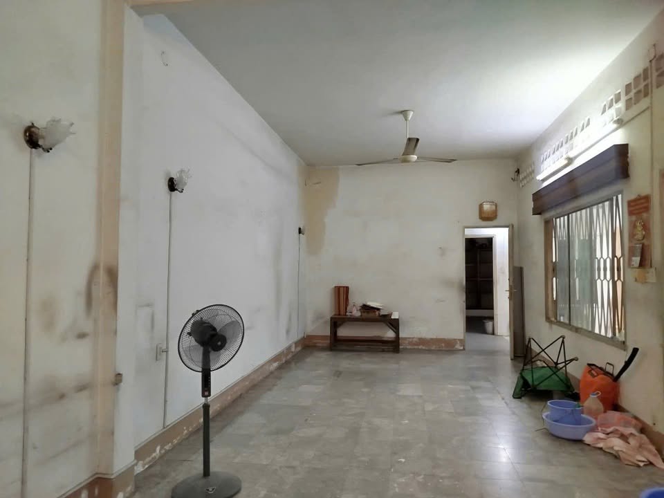 Nhà phố Tôn Thất Tùng, Quận 1 - Diện tích 128m² giá 52 tỷ - Tiện xây mới ngay!