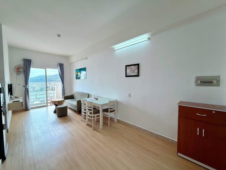 Căn hộ Hoàng Quân Nha Trang 60m² giá 8 triệu - Full nội thất, sẵn sàng vào ở!