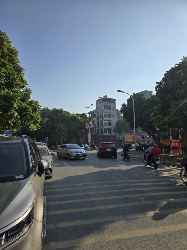 Đất kinh doanh mặt tiền 6m tại Nông Quốc Chấn, Vạn Phúc, Hà Đông - Giá tốt không thể bỏ lỡ!