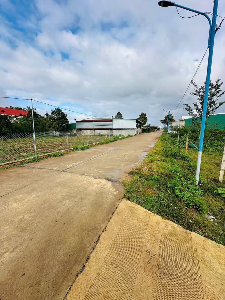 Đất nền Ea Kar 112m² giá 750 triệu - View hồ Eakar tuyệt đẹp!