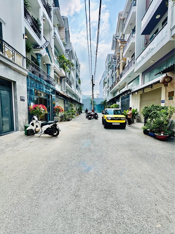 Nhà đẹp Gò Vấp 50m² giá 8.85 tỷ - Hẻm 8m yên tĩnh, sẵn sàng ở ngay!