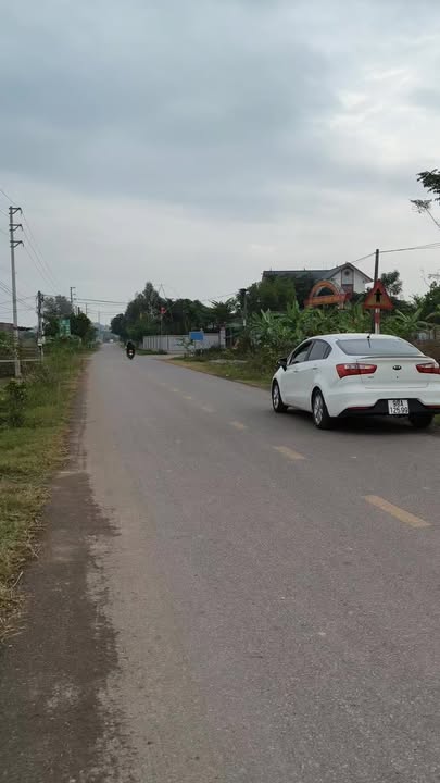 Đất kinh doanh Liên Chung Tân Yên 100m² giá 1 tỷ - Cơ hội đầu tư hấp dẫn!