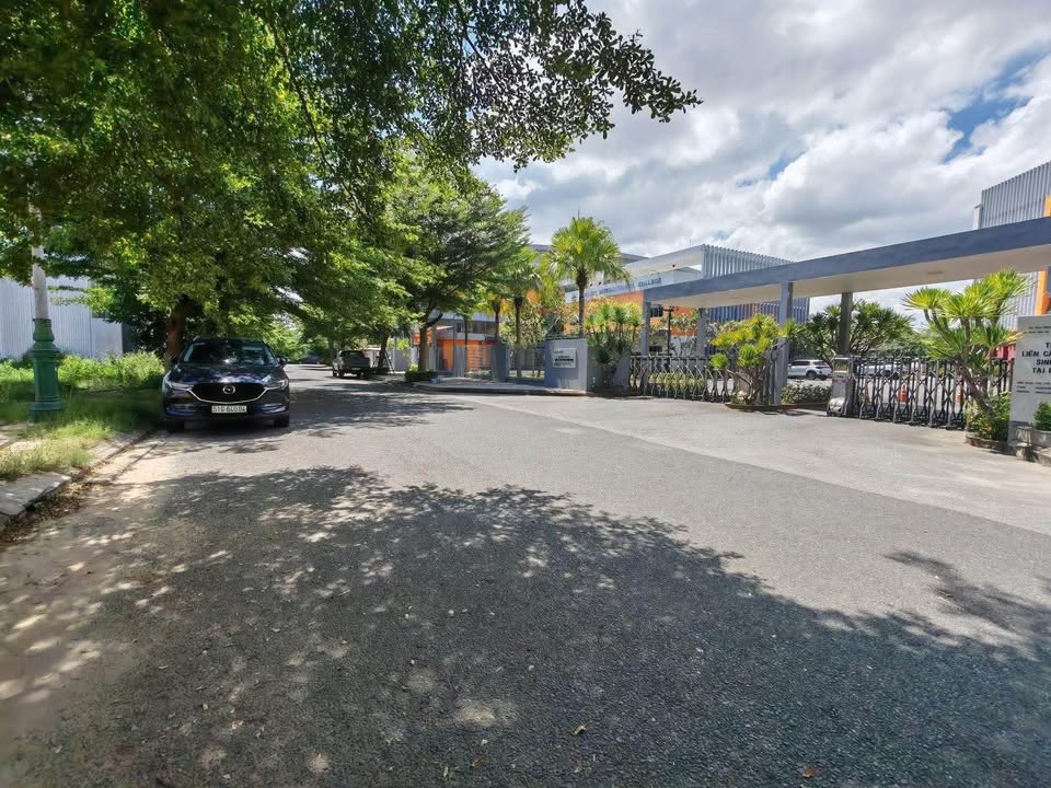 Lô đất mặt tiền Vùng Trung, Đà Nẵng 150m² giá 8.1 tỷ - Sổ đỏ chính chủ, thương lượng mạnh tay!