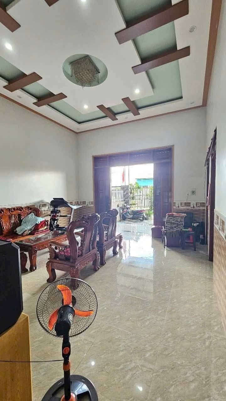 Nhà mặt tiền chính Phường 2 Bảo Lộc 340m² giá 3.89 tỷ - Không thể bỏ lỡ!