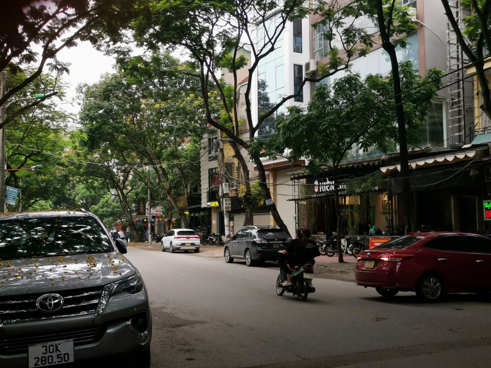 Đất mặt phố Nguyễn Khắc Nhu, Ba Đình 175m² - Phù hợp xây khách sạn, văn phòng!