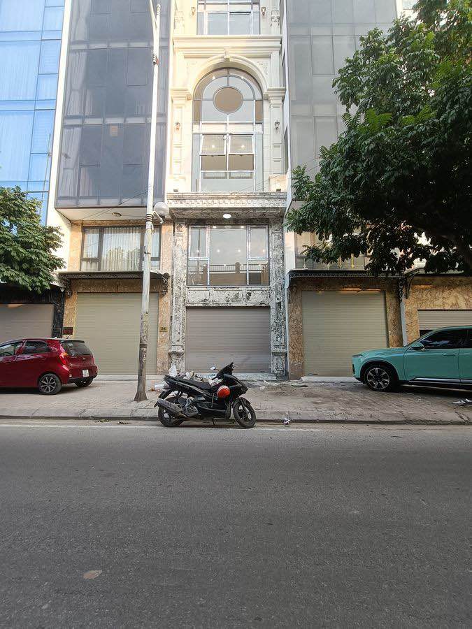 FrontHouse Số 27 Cổ Linh, Long Biên 55m² giá 23,8 tỷ - Mặt tiền kinh doanh đắc địa!