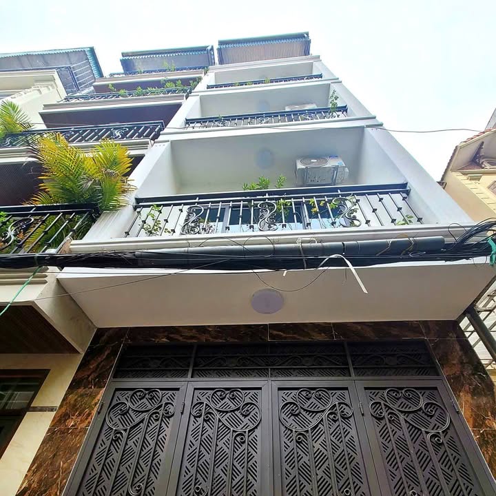 Nhà mặt phố La Khê 35m² giá 8 tỷ - Phù hợp kinh doanh và an cư