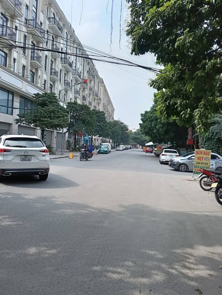 Townhouse Vạn Phúc - Hà Đông 54m² giá 23 tỷ - Đầu tư đắc địa!