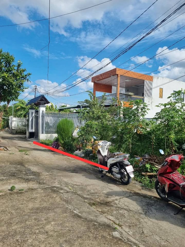 Đất nền Bình Phú, Bến Tre 150m² giá 600 triệu - Sổ hồng chính chủ, vị trí đắc địa!