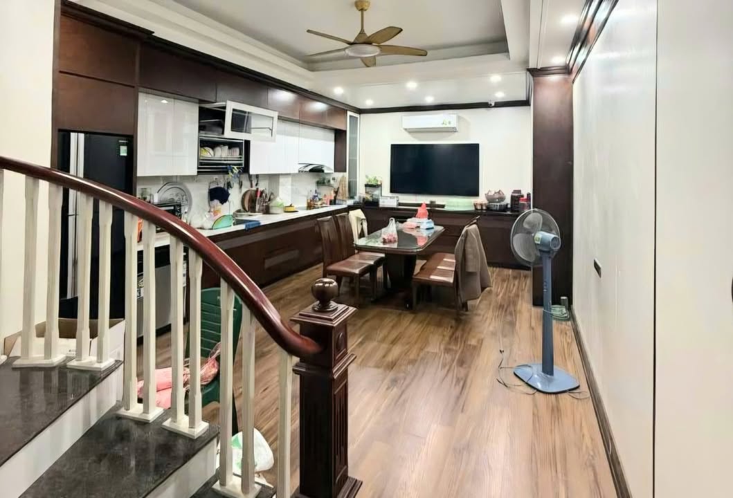 Nhà liền kề KĐT Văn Phú, Hà Đông 90m² giá 25 tỷ - Kinh doanh sầm uất!