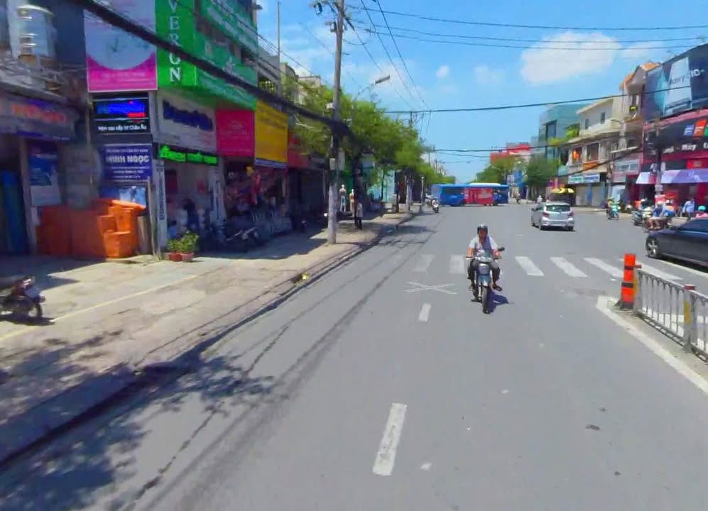 FrontHouse đường Trường Chinh, Tân Bình 70m² giá 19 tỷ - Kinh doanh siêu đỉnh!