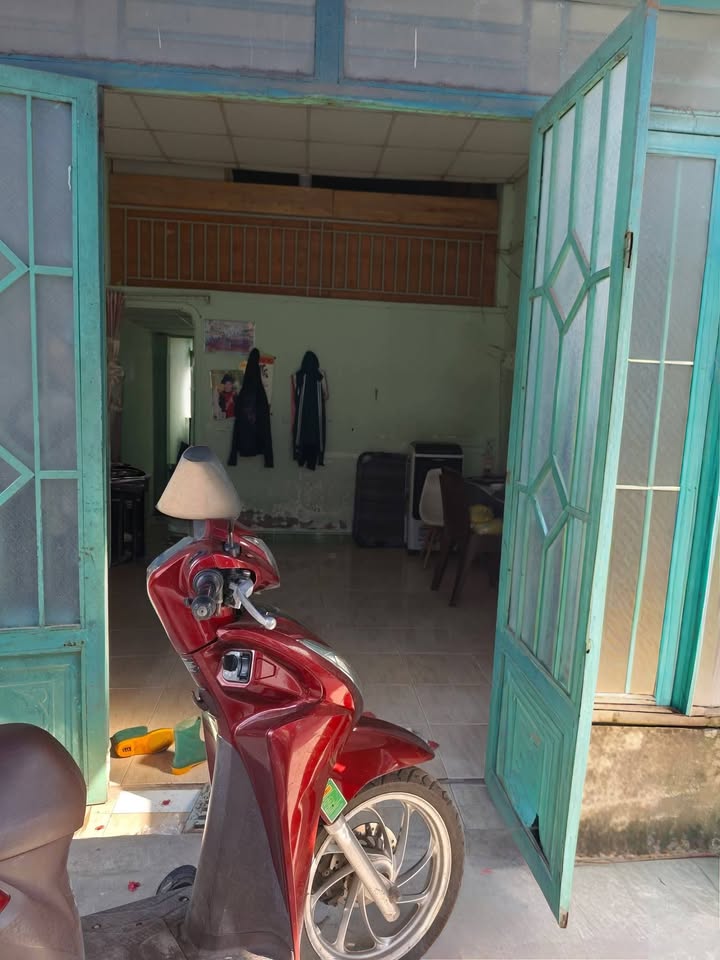 Nhà riêng ấp 4, xã Vĩnh Lộc B, Bình Chánh 40m² giá 1.4 tỷ - Nhà có gác lửng, tiện nghi sẵn có!