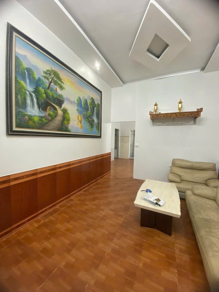 Nhà cấp 4 chính chủ bán tại Phạm Ngọc Thạch, 105m² - Vị trí trung tâm, tiện ích đầy đủ!