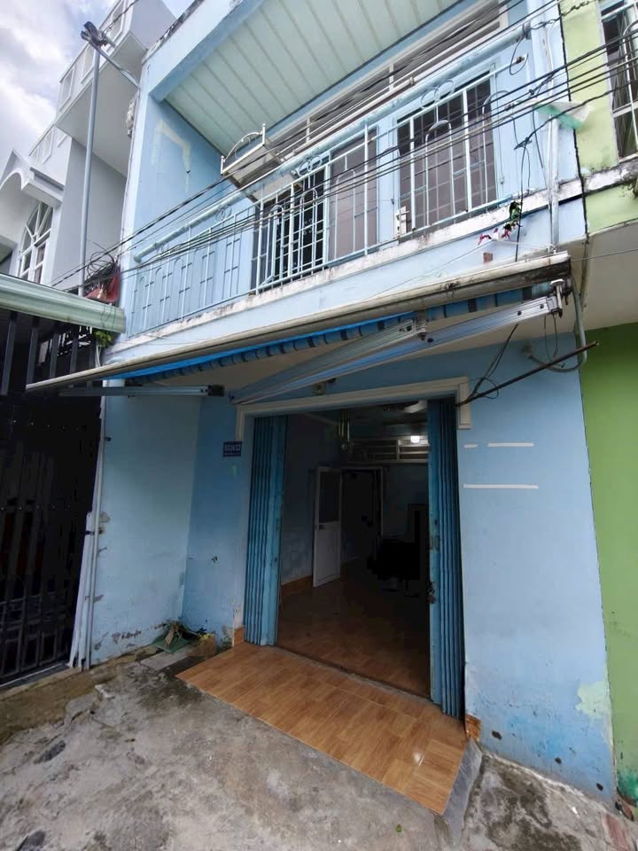 Nhà trệt lầu hẻm 93 Hùng Vương, Sóc Trăng 27m² giá 460 triệu - Vị trí trung tâm thuận tiện!