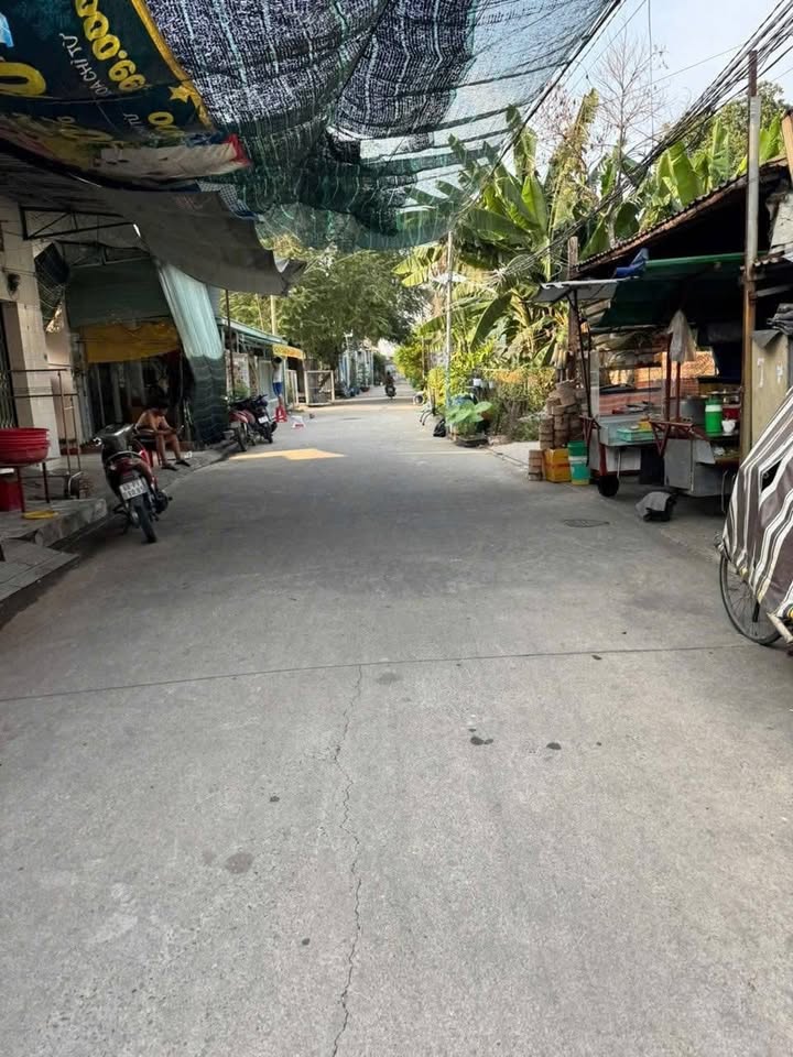 Đất thổ cư Phú Hòa, Thủ Dầu Một 200m² giá 5 tỷ - Sát bên KDC Phú Hòa!