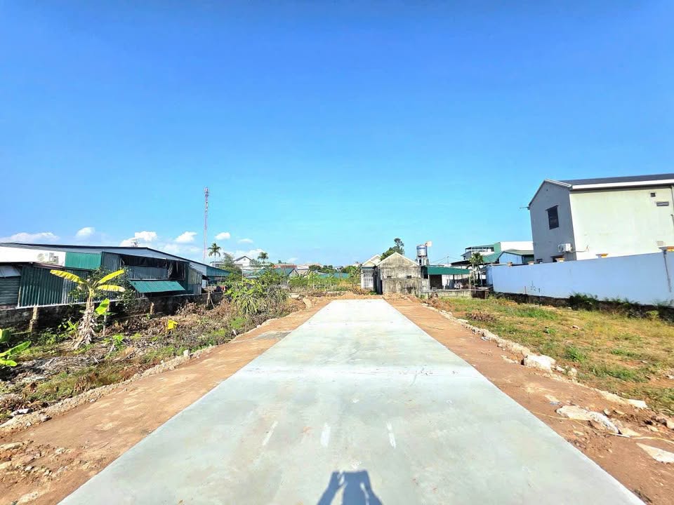 Đất nền tại Ngõ 199 Đoan Tĩnh, Móng Cái 98m² - Giá chỉ 1 tỷ VND, cơ hội đầu tư hấp dẫn!